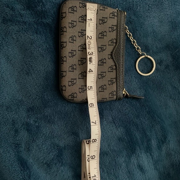 Dooney & Bourke Pouch with Keychain | New with Tags - Picture 2 of 4